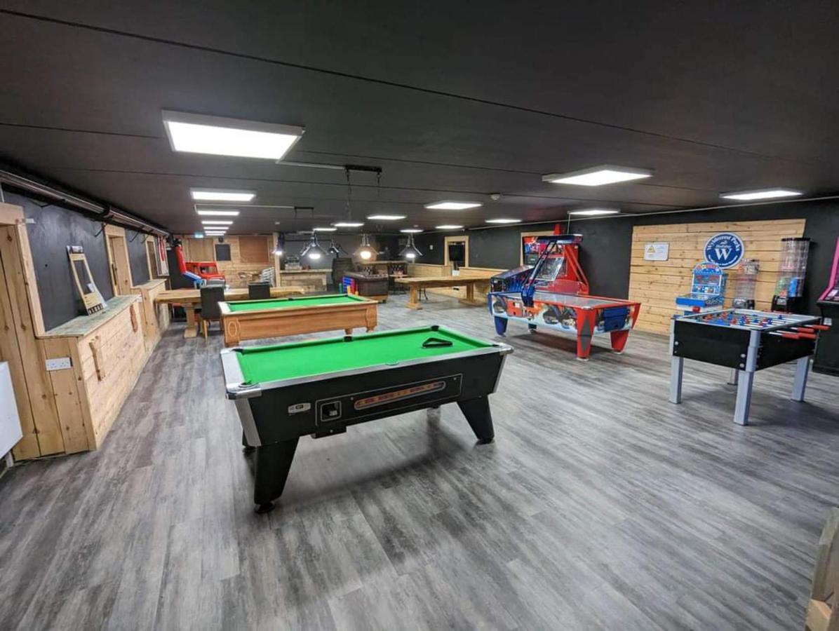 Apple Tree Lodge Hot Tub 3 Bedroom 2 Bars 몰페스 외부 사진
